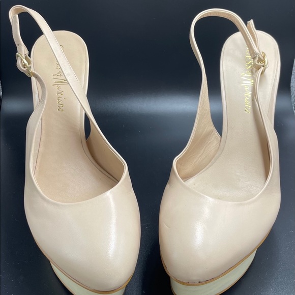 Guess Marciano Shoes - Picture 1 of 3